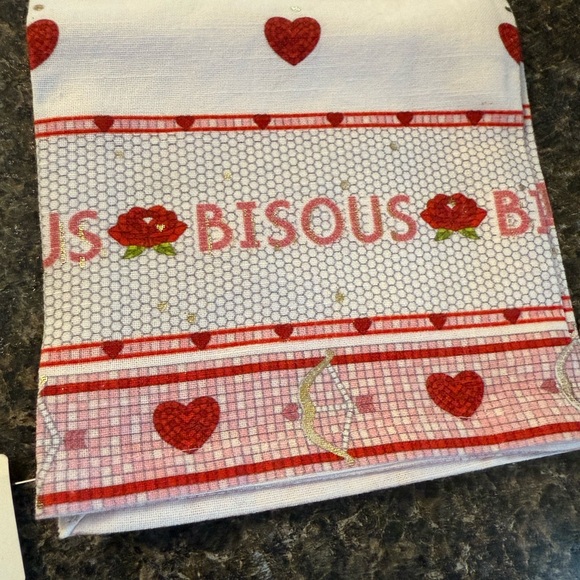 Anthropologie valentines bistro dish towel new with tags - Picture 3 of 5
